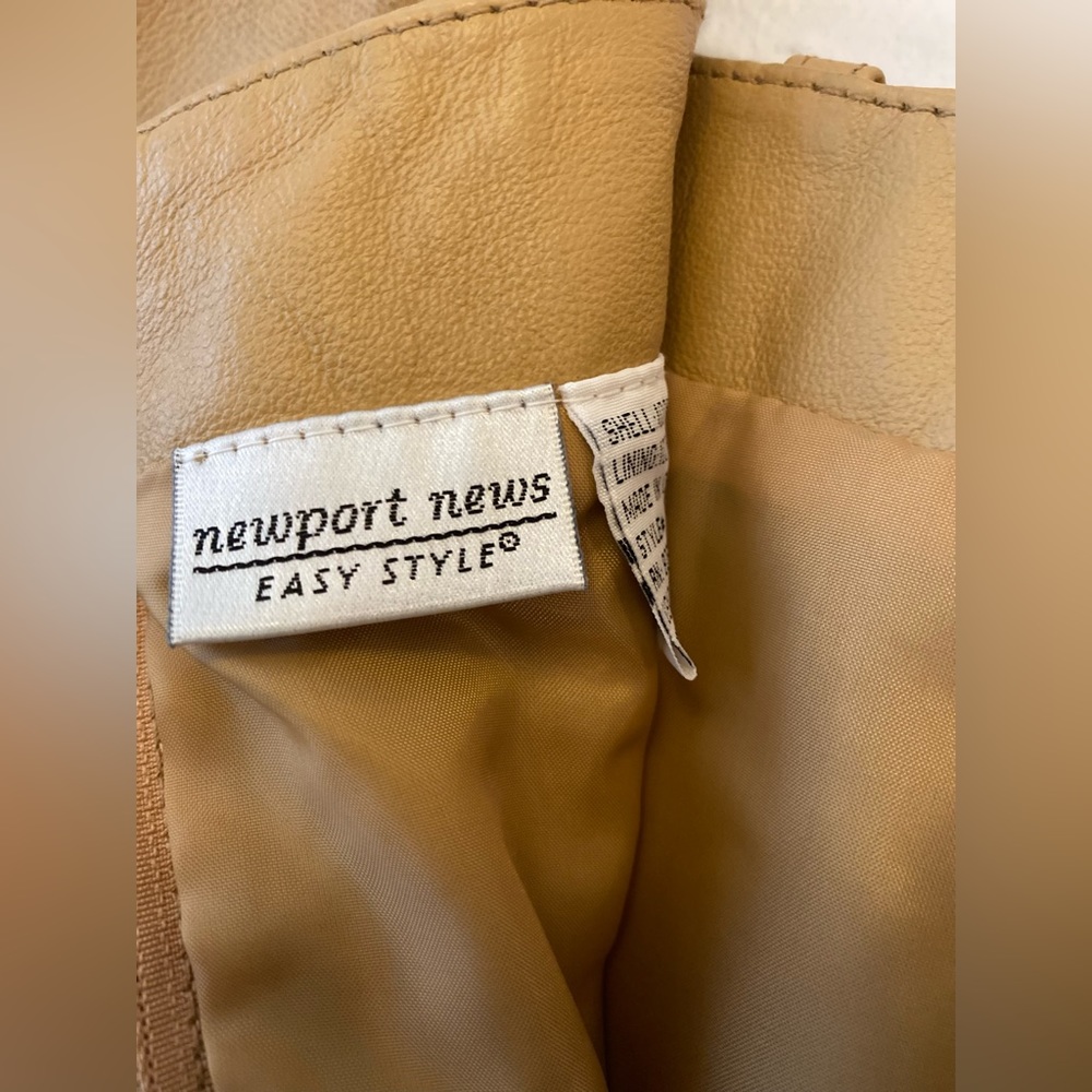 100% Leather Newport News Nude Colored Skirt - Picture 9 of 9